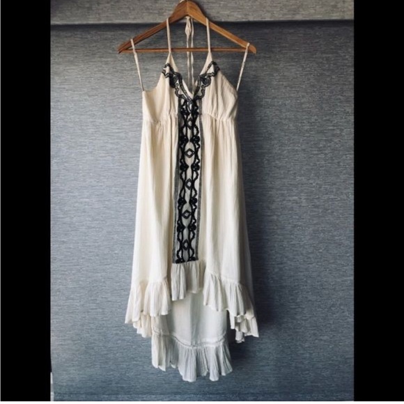 Rip Curl Dresses & Skirts - Ripcurl Carmanita 100% Cotton Halter tie embroidered white womens dress Small
